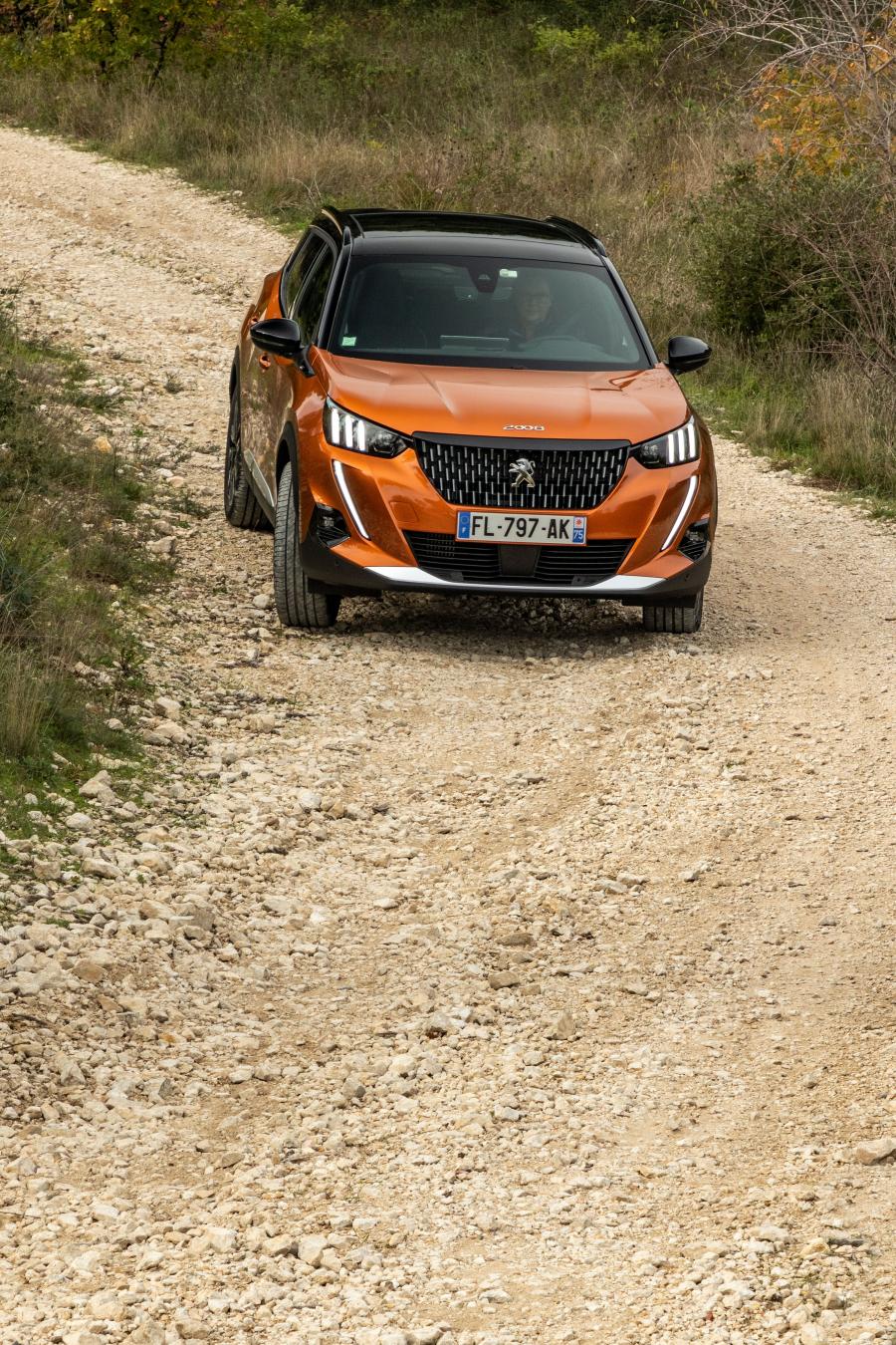  Peugeot 2008 GT 2019 года  (WW) (фото 23 из 45)